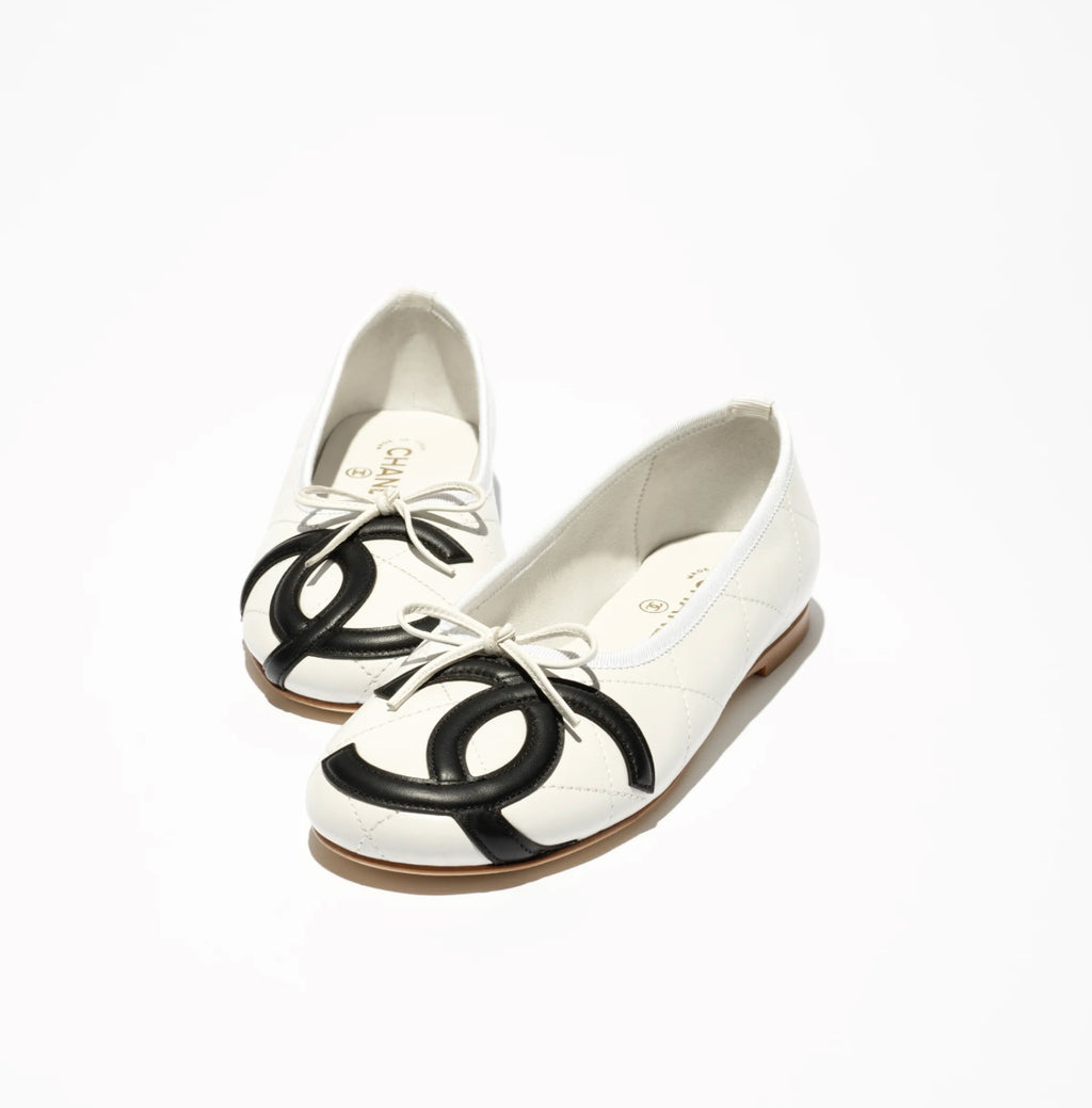 Chanel lambskin quilted CC carbon ballet flats