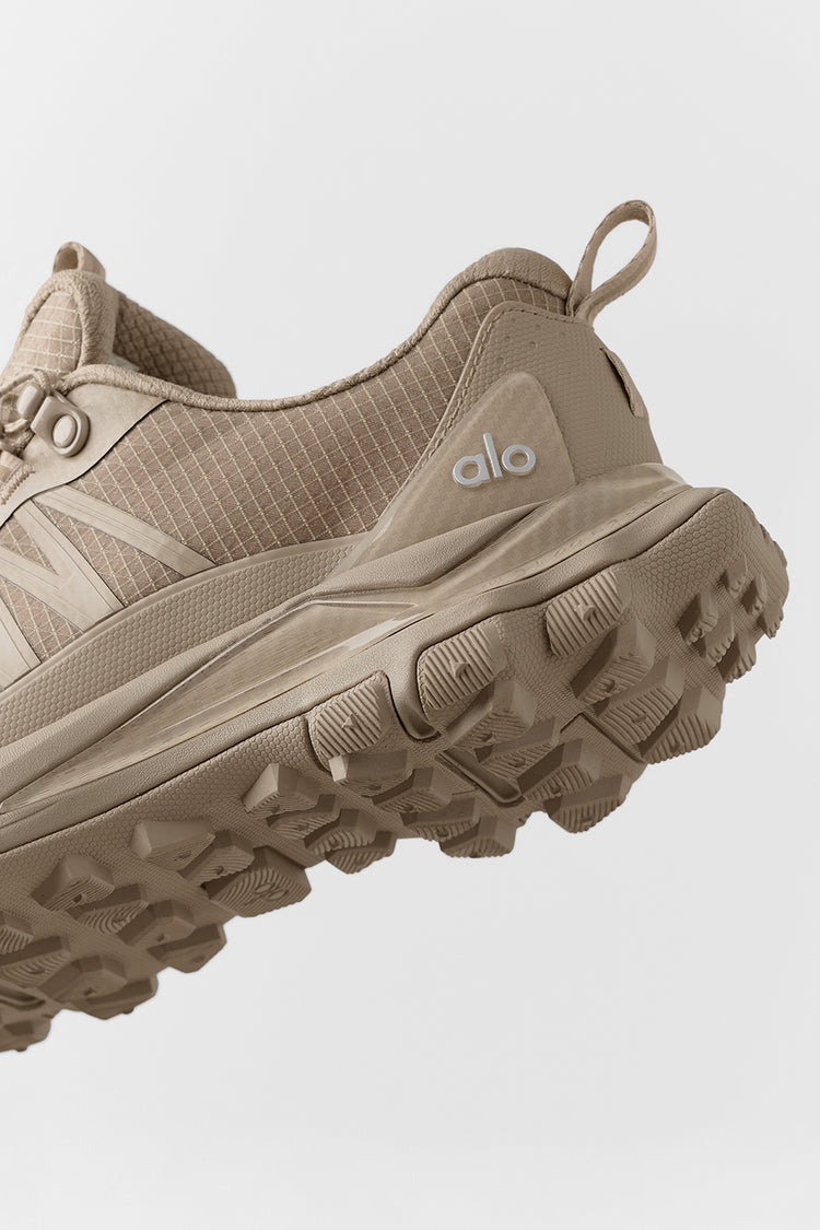 Alo trail sneaker