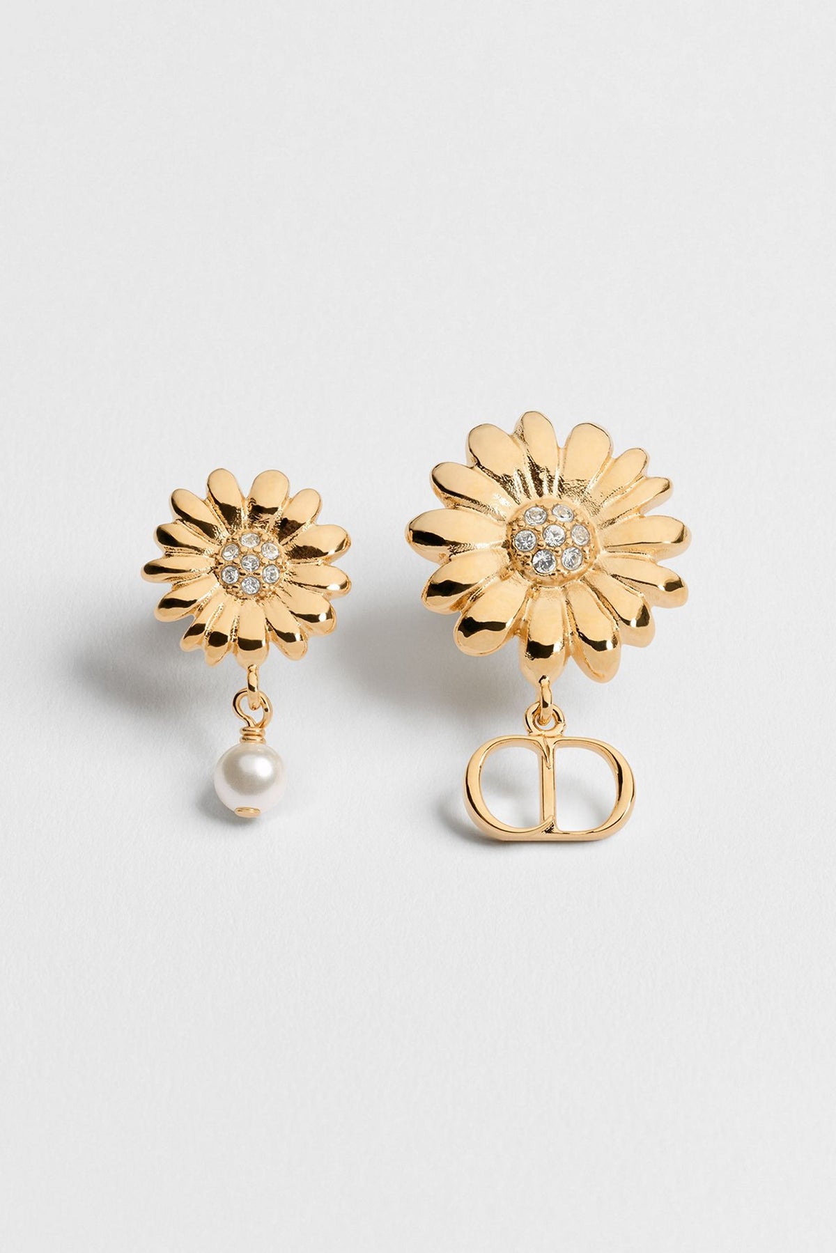 Dior CD multi flowers earrings