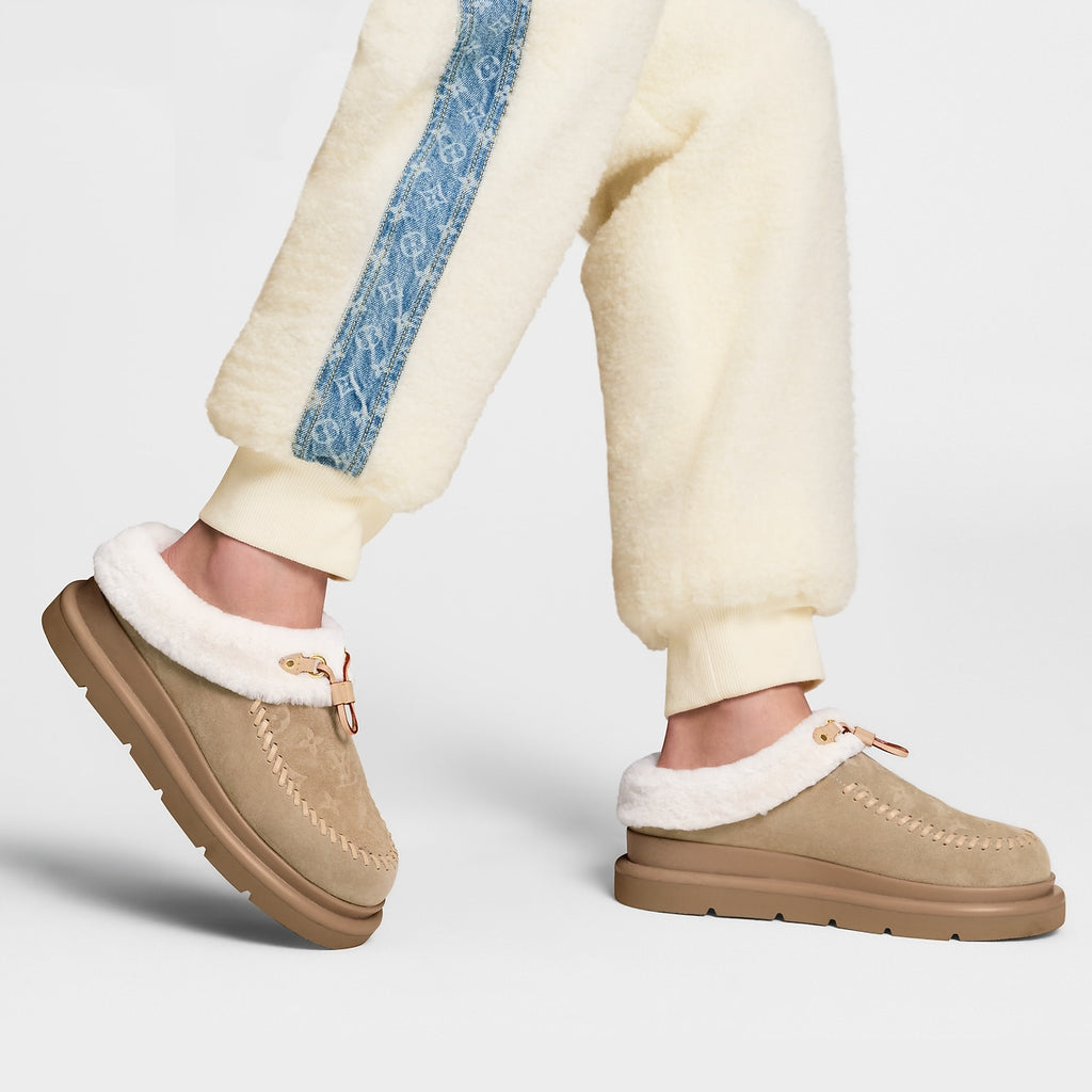 Louis Vuitton Cortina closed mule