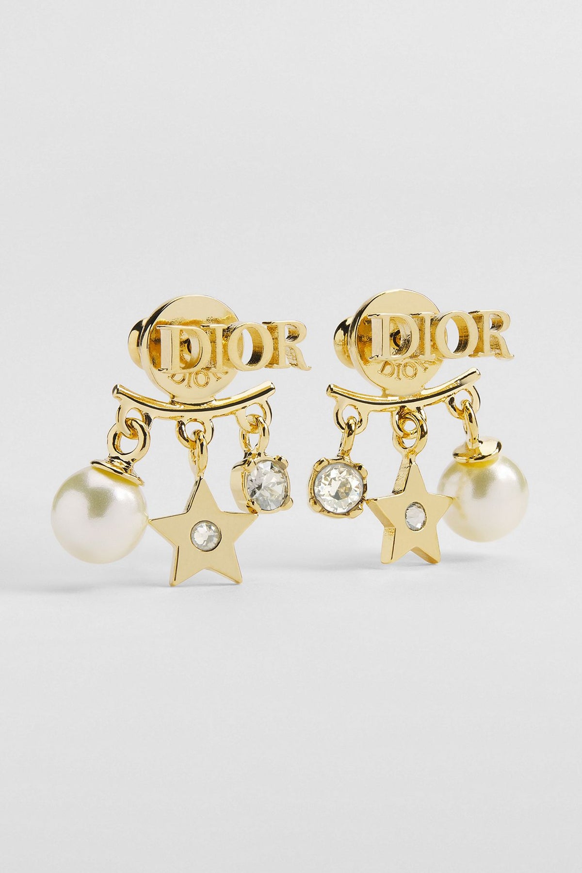 Elevate Your Style with Dior Revolution Earrings: Timeless Elegance Redefined