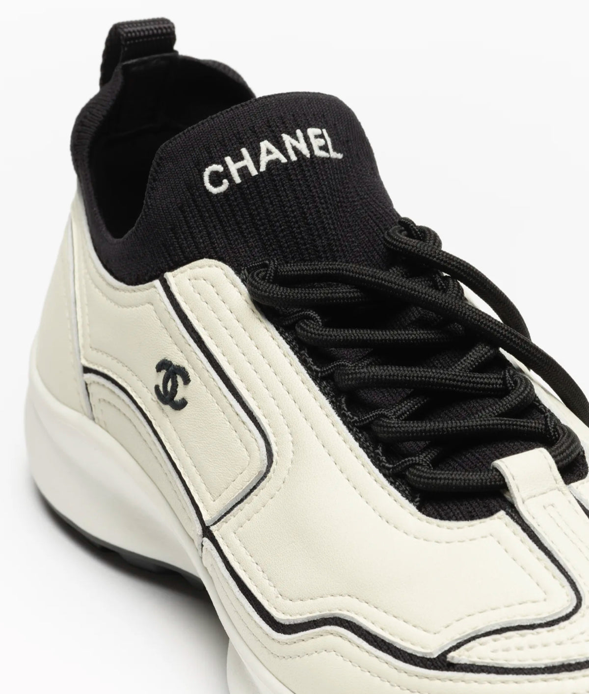 Chanel calfskin and mixed fibers sneakers