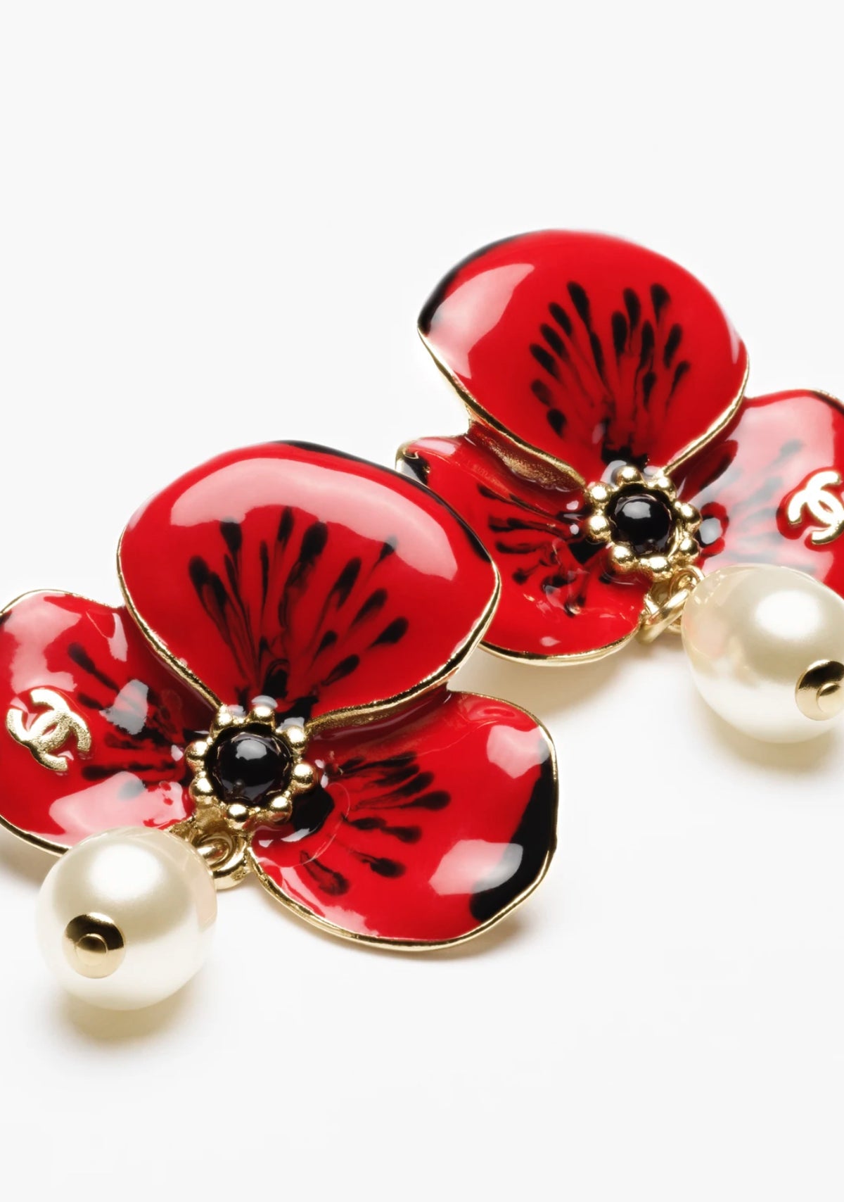 Chanel Floral Pendant earrings