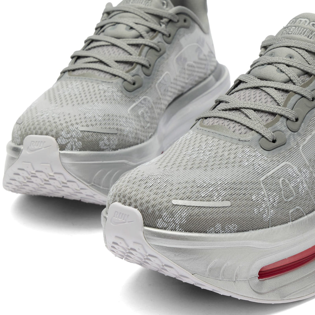 Nike Vomero premium QS FDL