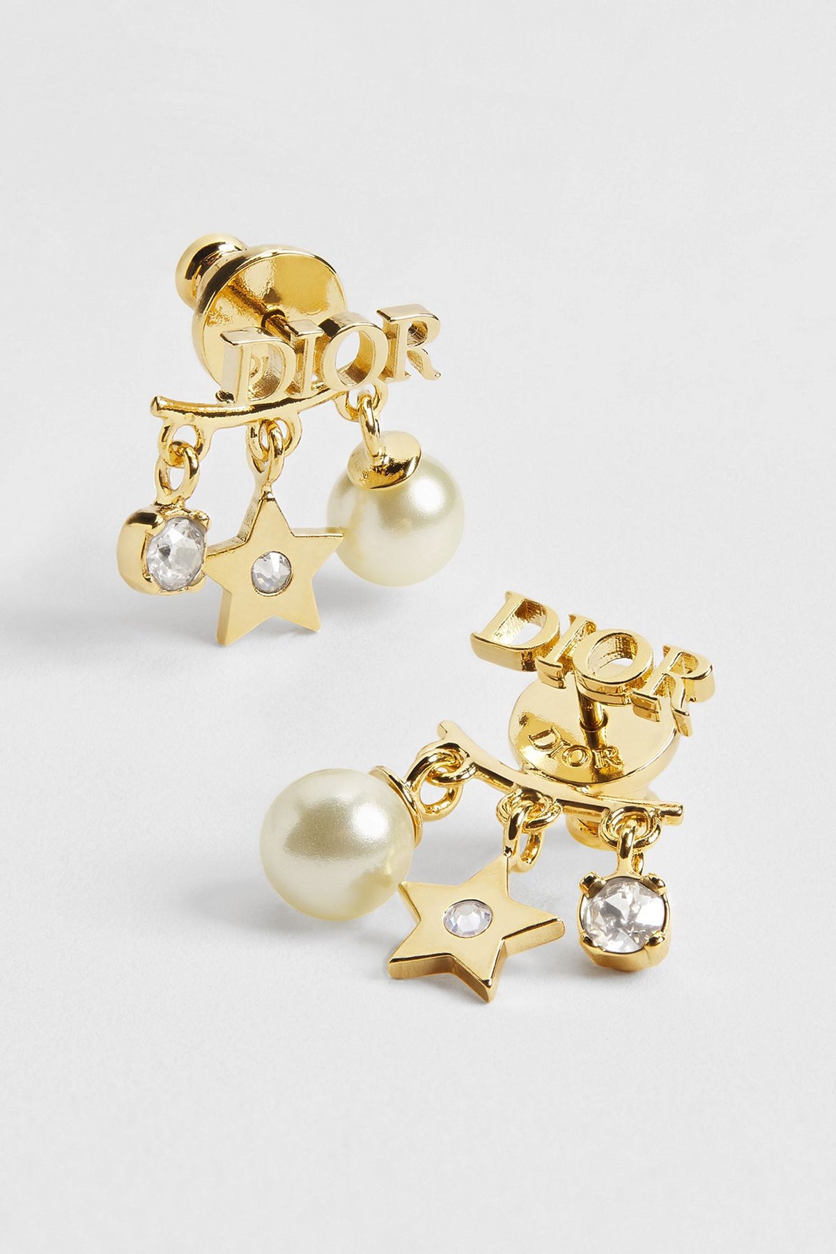 Elevate Your Style with Dior Revolution Earrings: Timeless Elegance Redefined