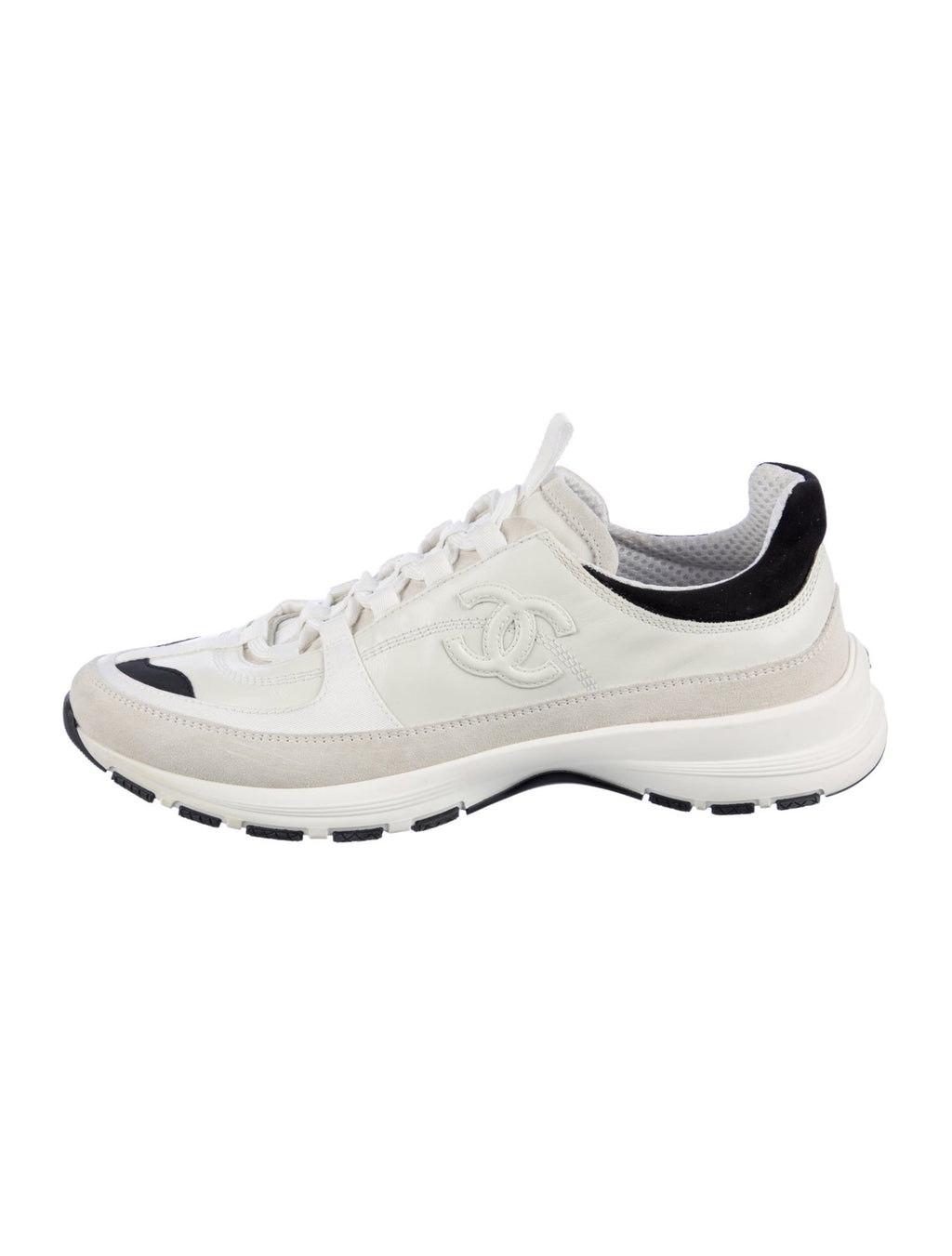 Chanel low top leather sneakers