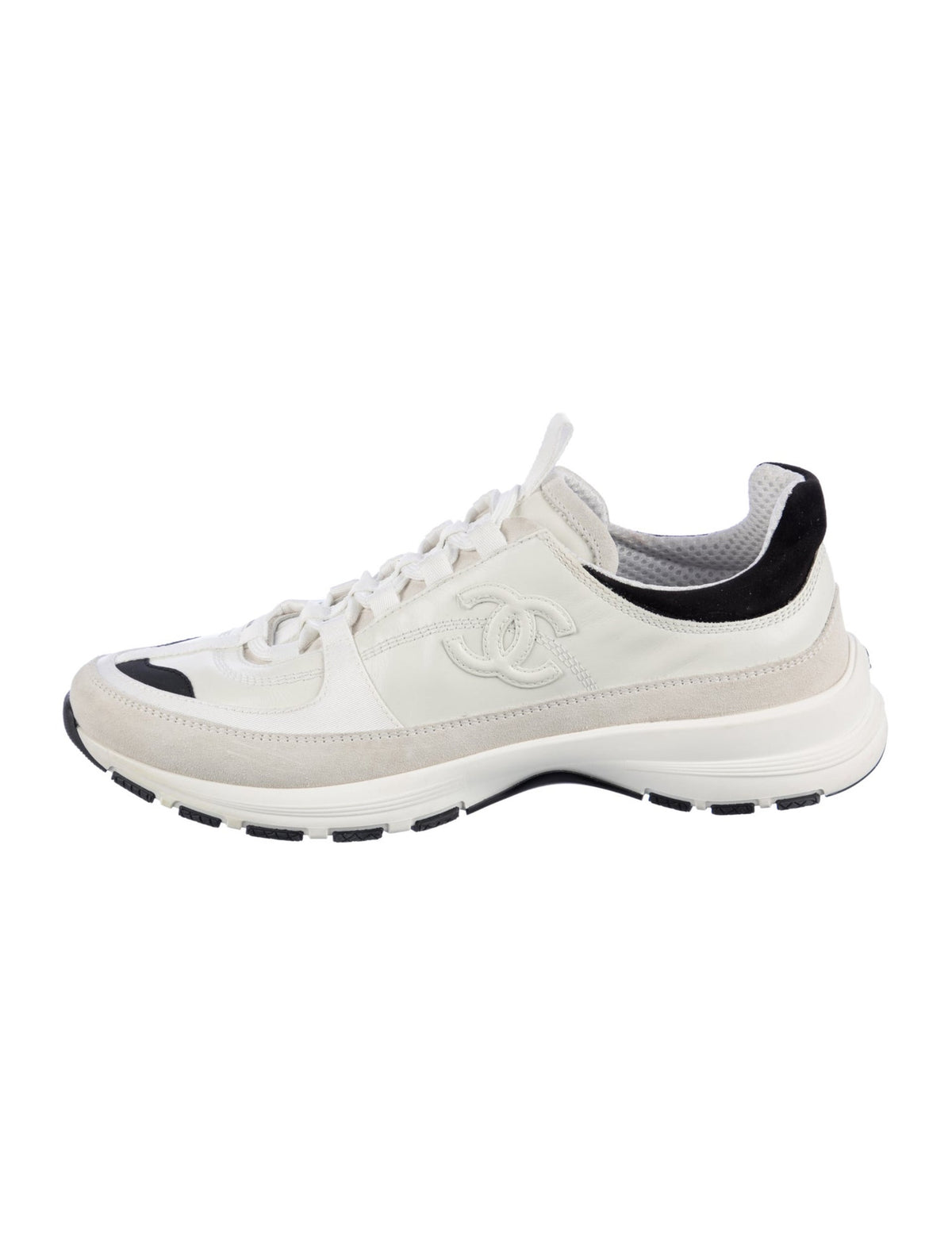 Chanel low top leather sneakers