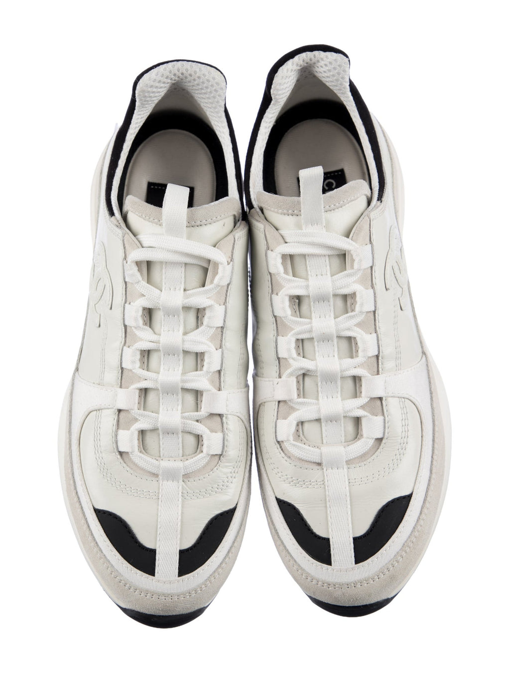Chanel low top leather sneakers