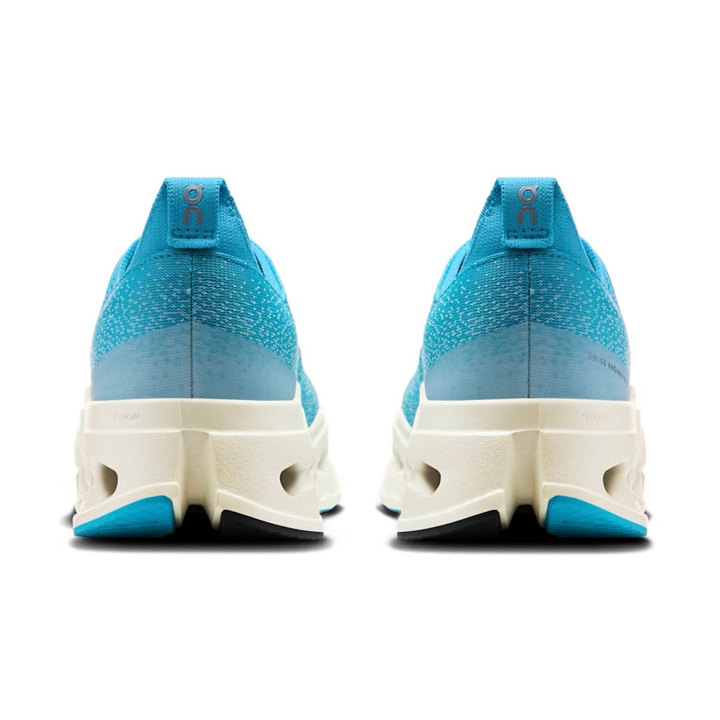 Winniemodo,Winnie modo,On Cloudsurfer Max sneaker, On Cloudsurfer Max, On Cloudsurfer Max blue,On cloud running shoes,On clou