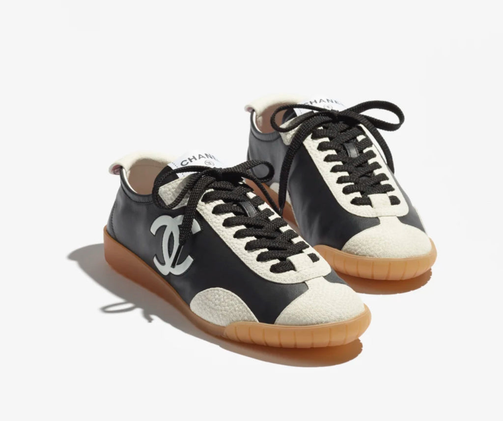 Winniemodo,Winniemodony,Chanel G47125,Chanel sneaker,Chanel sneaker black and white,Chanel sneaker panda sale,Chanel sneaker