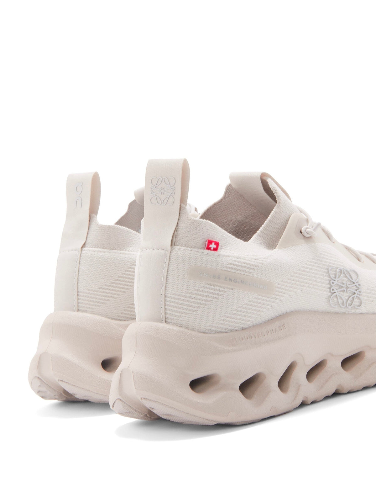 Loewe Cloudtilt sneaker, Loewe x on cloud, Loewe x on cloudtilt sneakers, Loewe on cloud sneaker, on cloud x Loewe sneaker, L