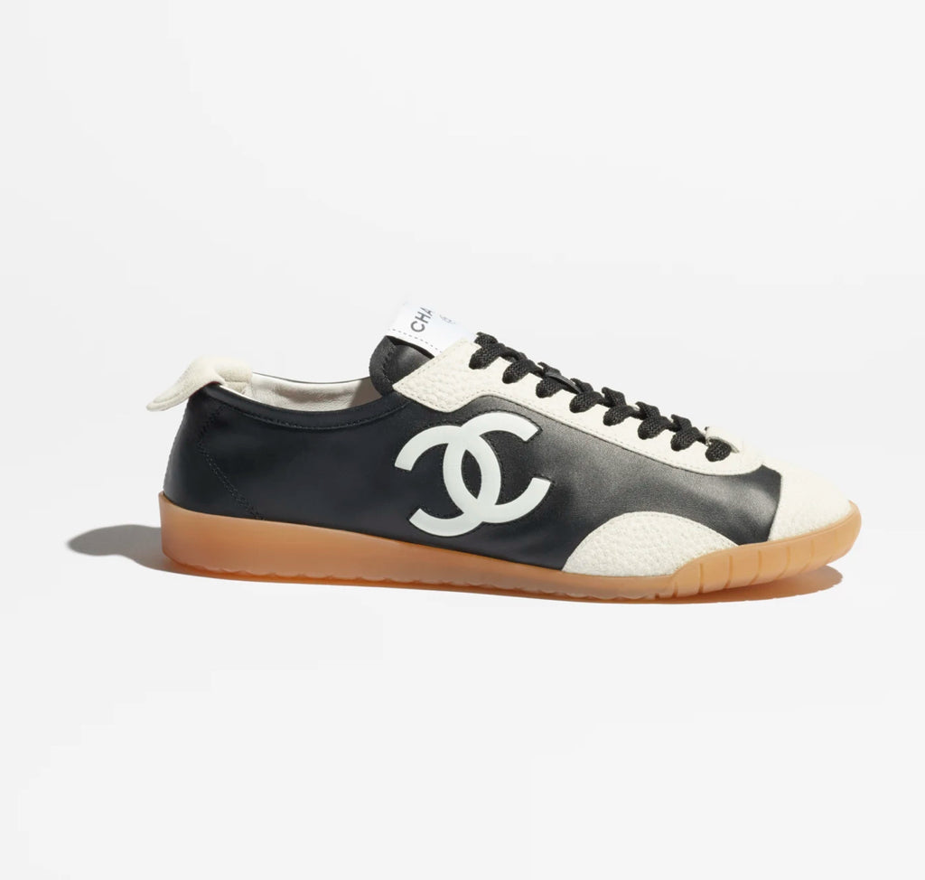 Winniemodo,Winniemodony,Chanel G47125,Chanel sneaker,Chanel sneaker black and white,Chanel sneaker panda sale,Chanel sneaker