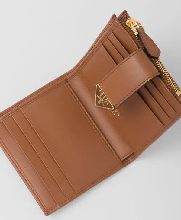 Winniemodo,Winniemodony,Prada 1ML047,Prada small leather wallet,Prada wallet brown,Prada wallet brown sale,Prada wallet women