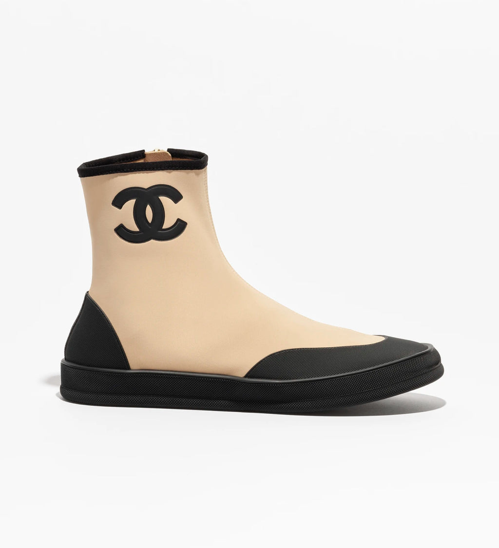 Chanel coco beach short boots