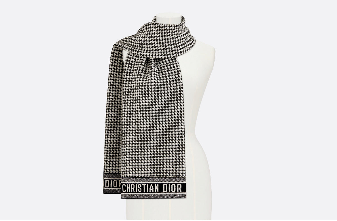 Dior 30 Montaigne scarf,Dior 02MON310I001,dior scarf authentic,dior scarf outlet,Dior oblique shawl,dior scarf onsale,dior sc