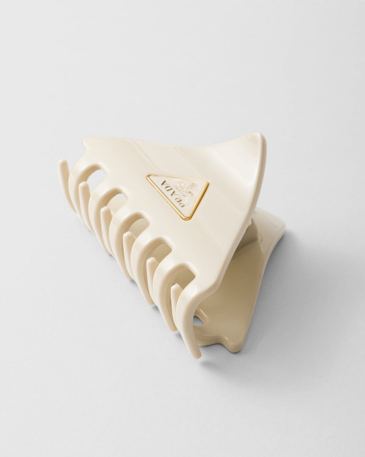 Winniemodo,Winniemodony,Prada 1IF175,Prada hair clip,Prada claw clip,Prada clip,Prada hair clip sale,Prada hair clip ivory di