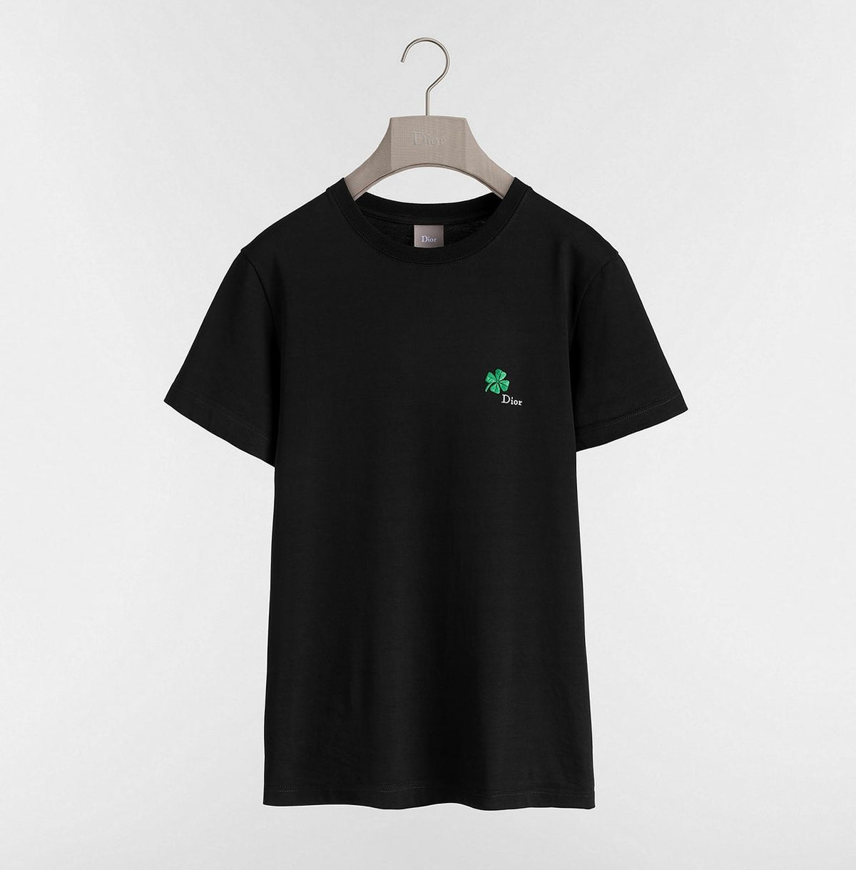 Winniemodo,Winniemodony,Dior 683J614A3036,Dior clover T-shirt sale,Dior T-shirt 2026,Dior T-shirt white,designer fashion,disc
