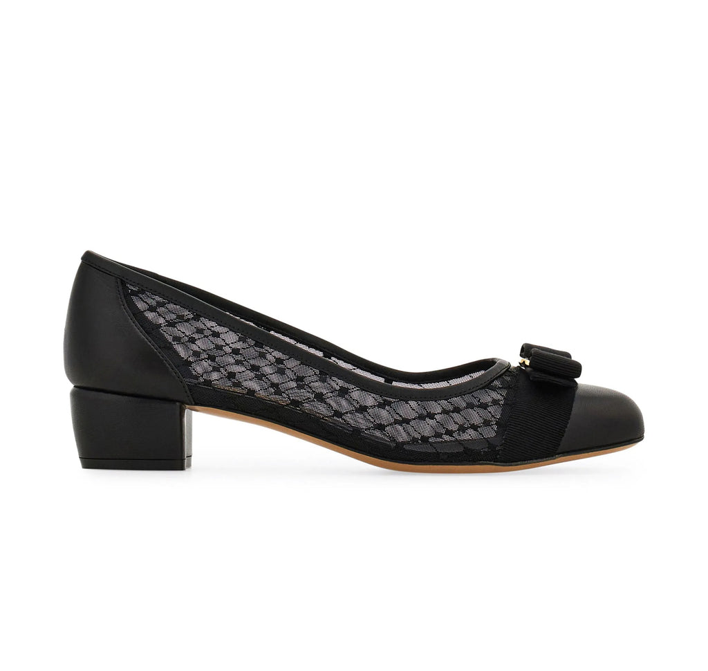 Ferragamo chunky heel,Ferragamo chunky heel black,Ferragamo chunky heel beige,Ferragamo chunky heel on sale,Ferragamo chunky
