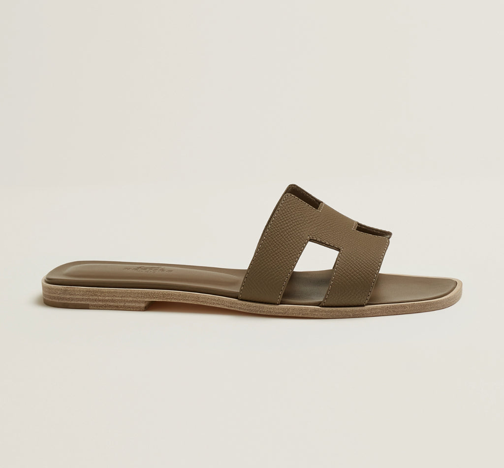 Winniemodo,Winnie modo,Hermes SM0202272Z,Hermes Oran sandal,Hermes Oran etoupe,Hermes sandals women,Hermes sandals sale,Herme