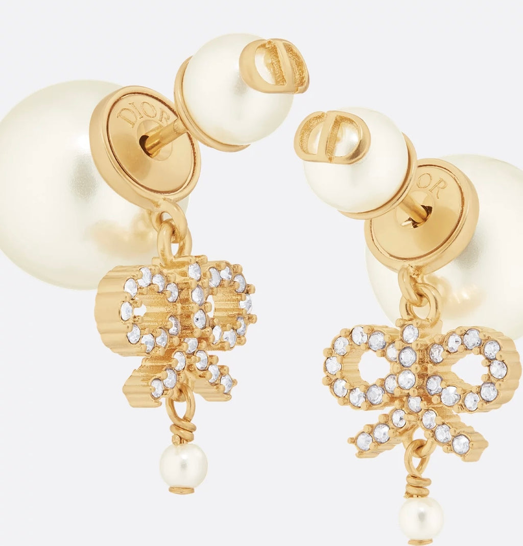 Dior tribales earrings,Dior pearls bow earrings,Dior pearls bow charms earrings,Dior pearls earrings,Dior cd pearls earrings,