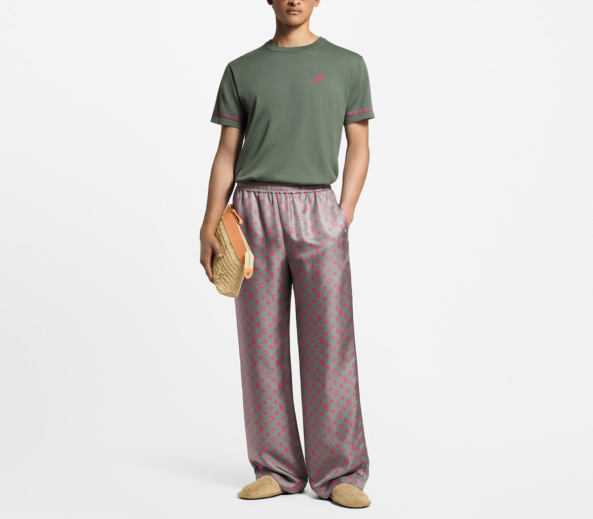 Louis Vuitton 1AHUUU,LV 1AHUUU,Louis Vuitton short sleeved signature crewneck,Louis Vuitton green t-shirt,LV green tee,Louis