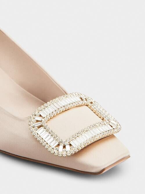 Winniemodo,Winniemodony,Roger Vivier pumps,Roger Vivier heels crystal buckle,Roger Vivier heels sale,RV heels sale,Roger Vivi