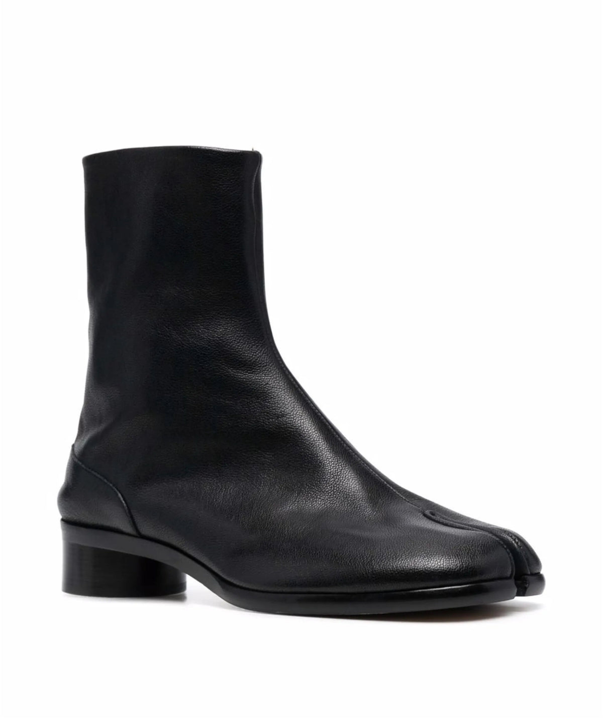 Winniemodo,Winnie modo,Maison Margiela Tabi leather ankle boots,Maison Margiela Tabi boots,Maison Margiela Tabi black Bootie,