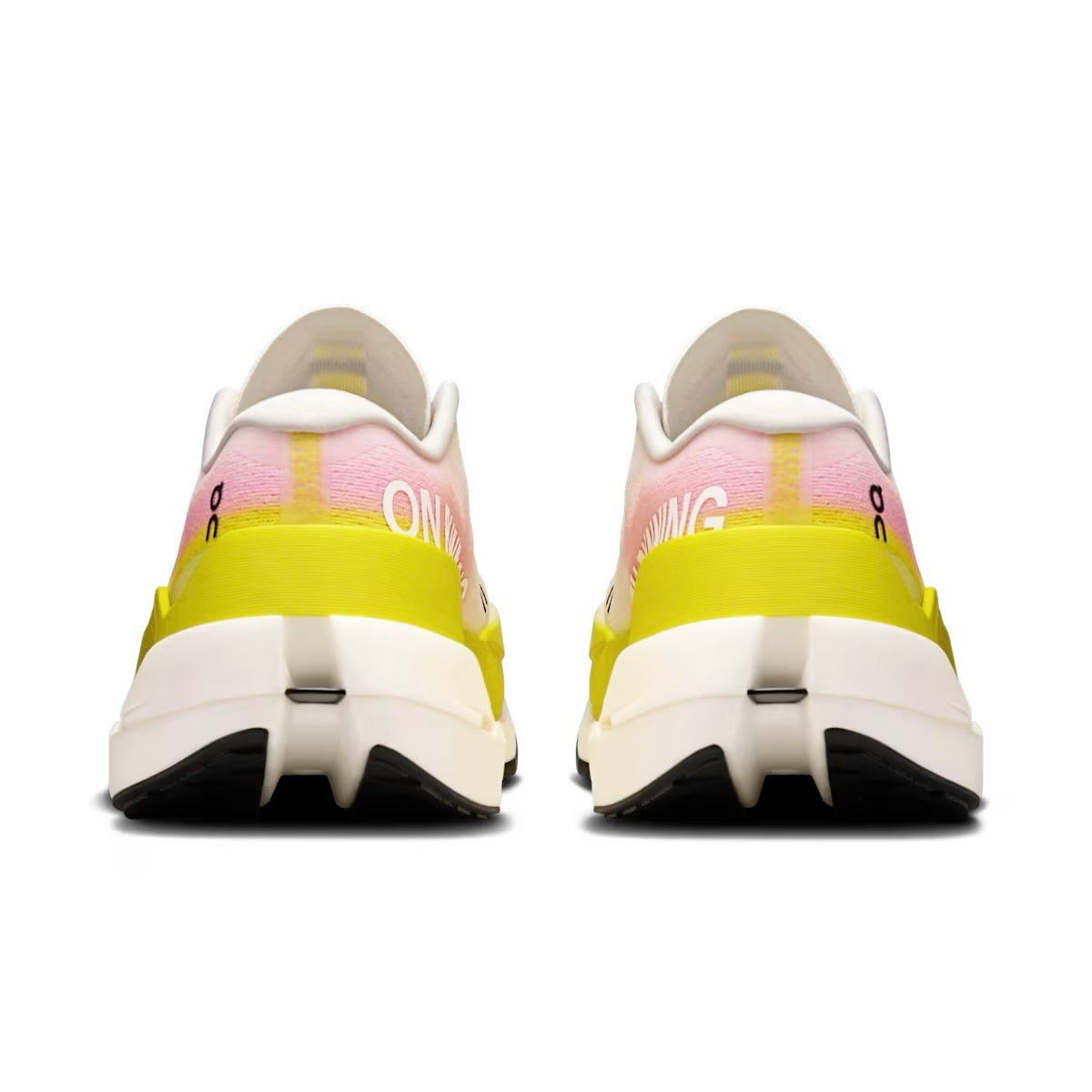 Winniemodo,Winnie modo,On Cloud Cloudboom Max sneaker,On Cloud Cloudboom Max,On cloud sneaker,On cloud sneaker sale,On cloud