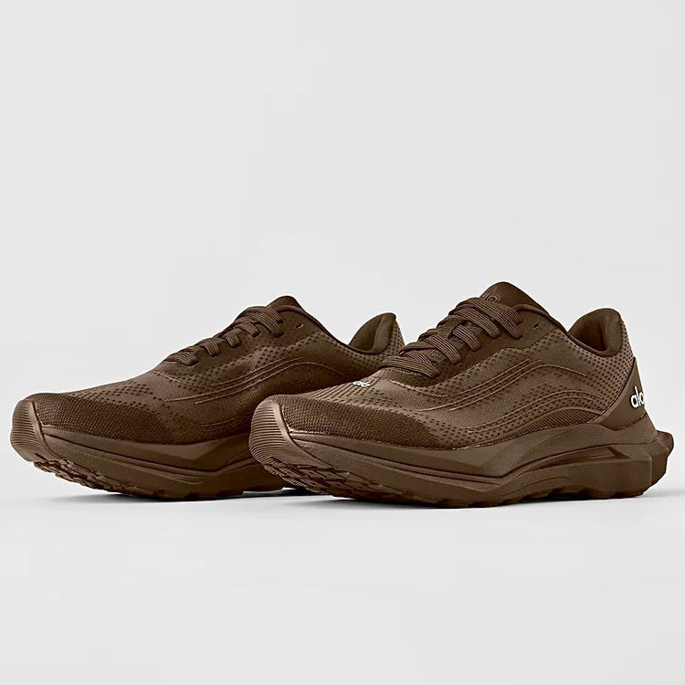 Alo Runner espressos,Alo Runner,Alo sneaker brown,Alo sneaker,Yoga sneaker, Alo sneaker on sale,Alo yoga sneaker brown,Alo wo
