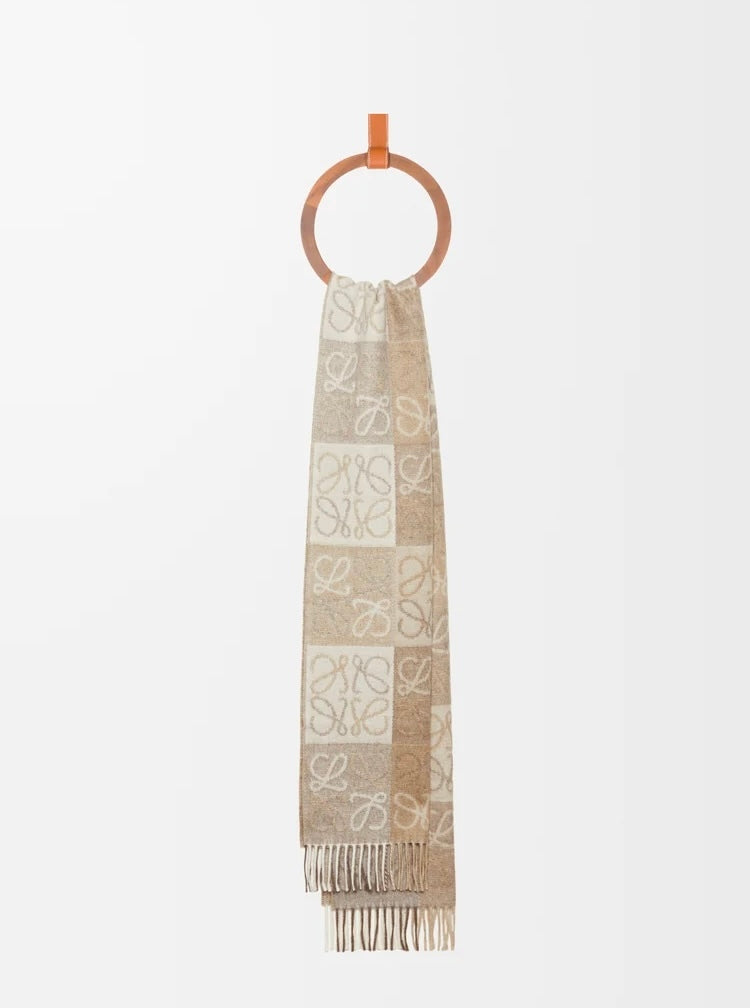 Winniemodo,Winnie modo,Loewe F810487X17,Loewe scarf cashmere,Loewe scarf,Loewe scarf sale,Loewe Anagram scarf,Loewe Anagram s