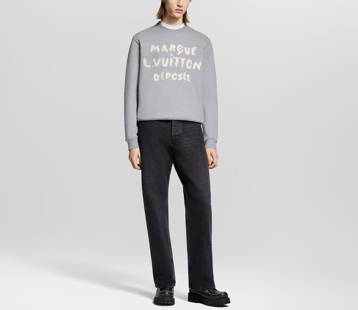 Winniemodo,Winnie modo,Louis Vuitton 1AIKCO,LV 1AIKCO,Louis Vuitton embroidered signature sweatshirt,LV sweater,LV sweater sa