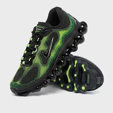 Winniemodo,Winniemodony,Nike Air Liquid max sneaker,Nike air max black,Nike sneaker black,Nike running shoes,Nike sneaker out