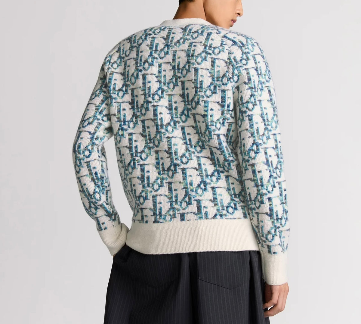 Winniemodo,Winnie modo,Dior 213M233AT662,Dior oblique cardigan,Dior blue monogram cardigan,Dior cardigan,Dior cardigan blue o