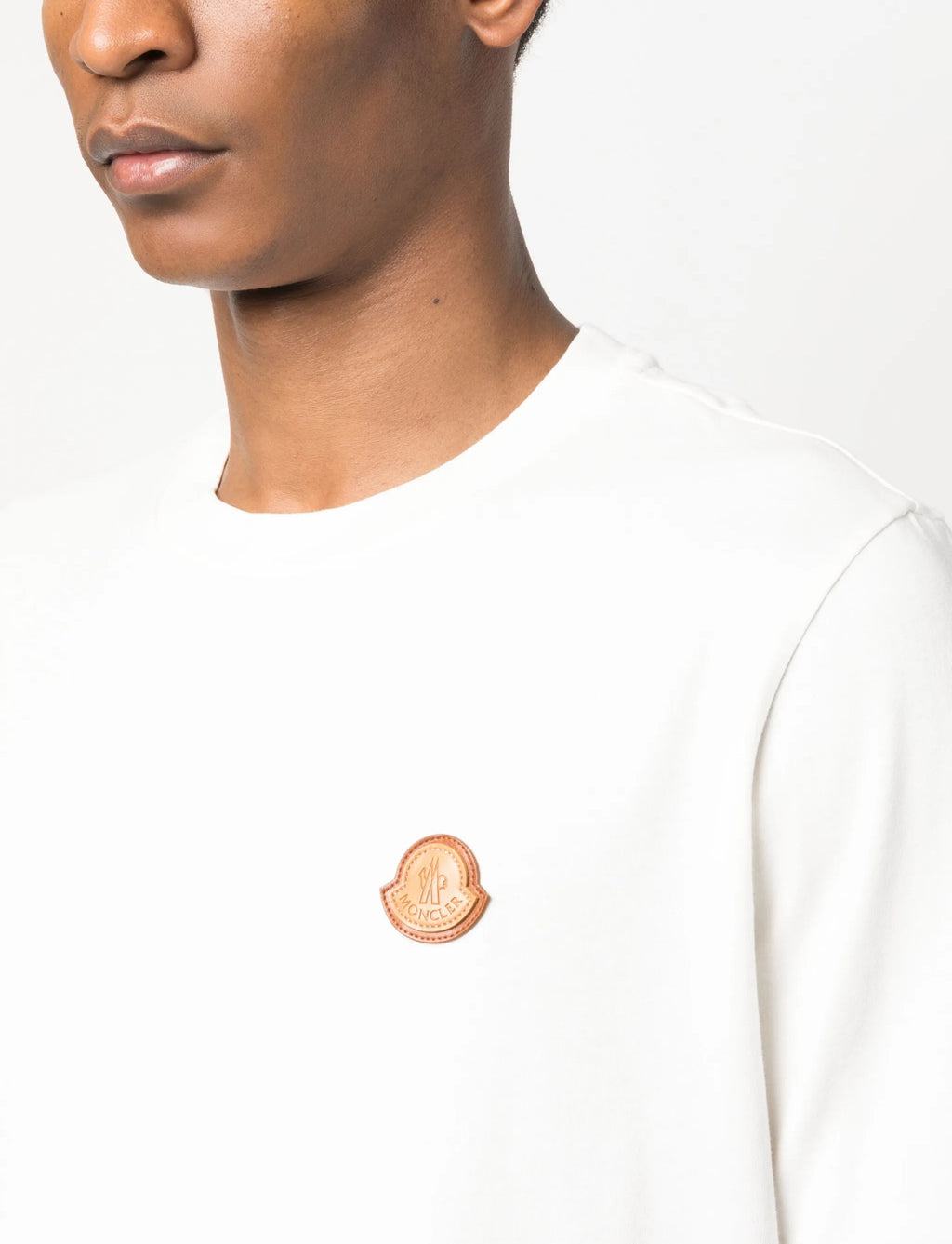 Moncler I20918C000518,Moncler logo T-shirt,Moncler T-shirt white,Moncler T-shirt white mens,Moncler T-shirt white womens,Monc