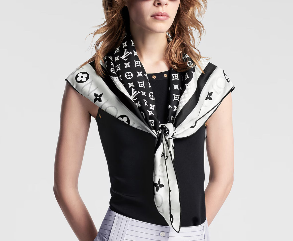Louis Vuitton M79893,LV M79893,Louis Vuitton monogram infinity square,LV monogram infinity square,Louis Vuitton monogram silk
