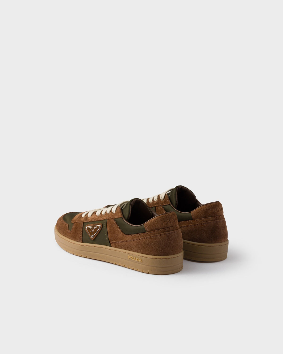 Winniemodo,Winniemodony,Prada sneaker men,Prada sneaker discount,Prada sneaker outlet, luxury footwear deals,outlet designer