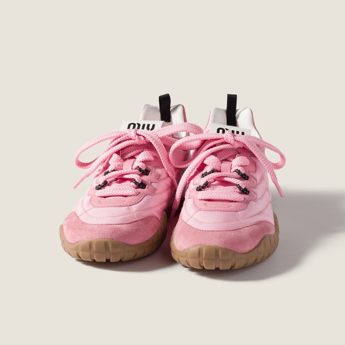Winniemodo,Winnie modo,MIU MIU 5E417E,MIU MIU sneaker,MIU MIU sneaker sale,MIU MIU sneaker pink,MIU MIU sneakers pink sale,MI