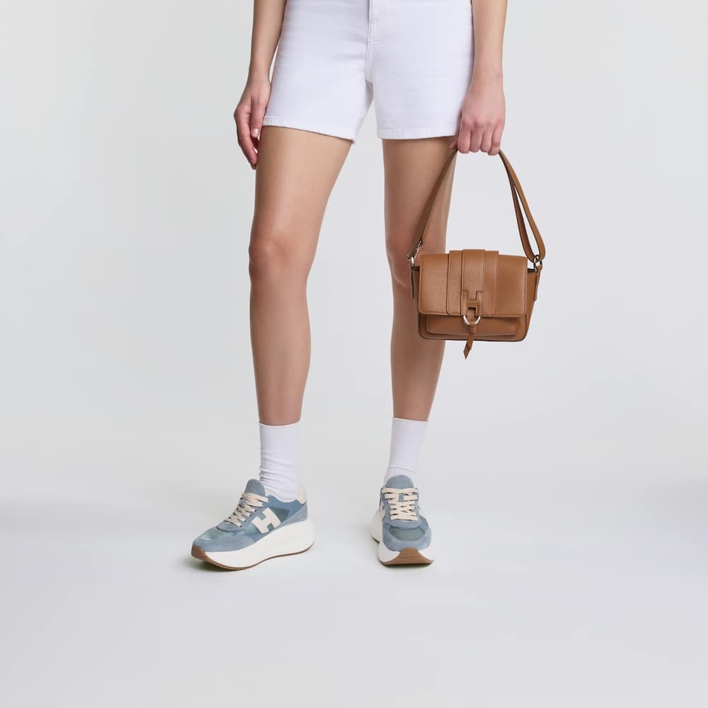 Winniemodo,Winniemodony,Hogan Maxi blue,Hogan sneaker,Hogan sneaker sale,Hogan sneaker outlet,luxury shopping site,designer s