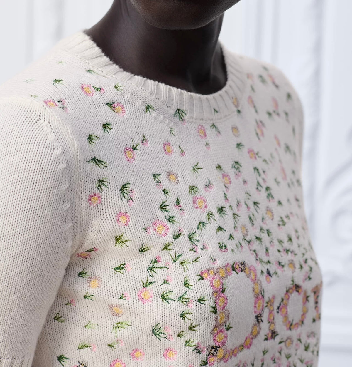 Winniemodo,Winniemodony,Dior 624S65A0F05,Dior short sleeved sweater white,Dior clothes sale,Dior sweater sale,Dior knitwear s