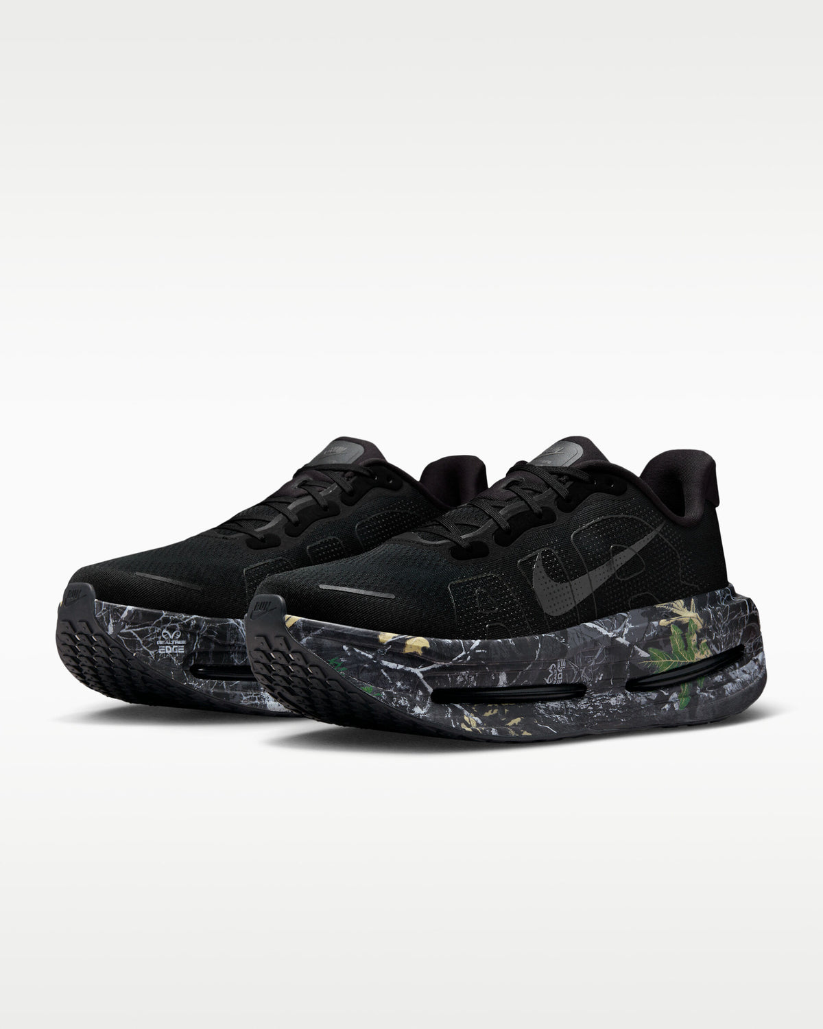 Winniemodo,Winniemodony,Nike IO7325-001,Nike Vomero black,Nike sneaker black,Nike running shoes,Nike sneaker outlet,Nike runn