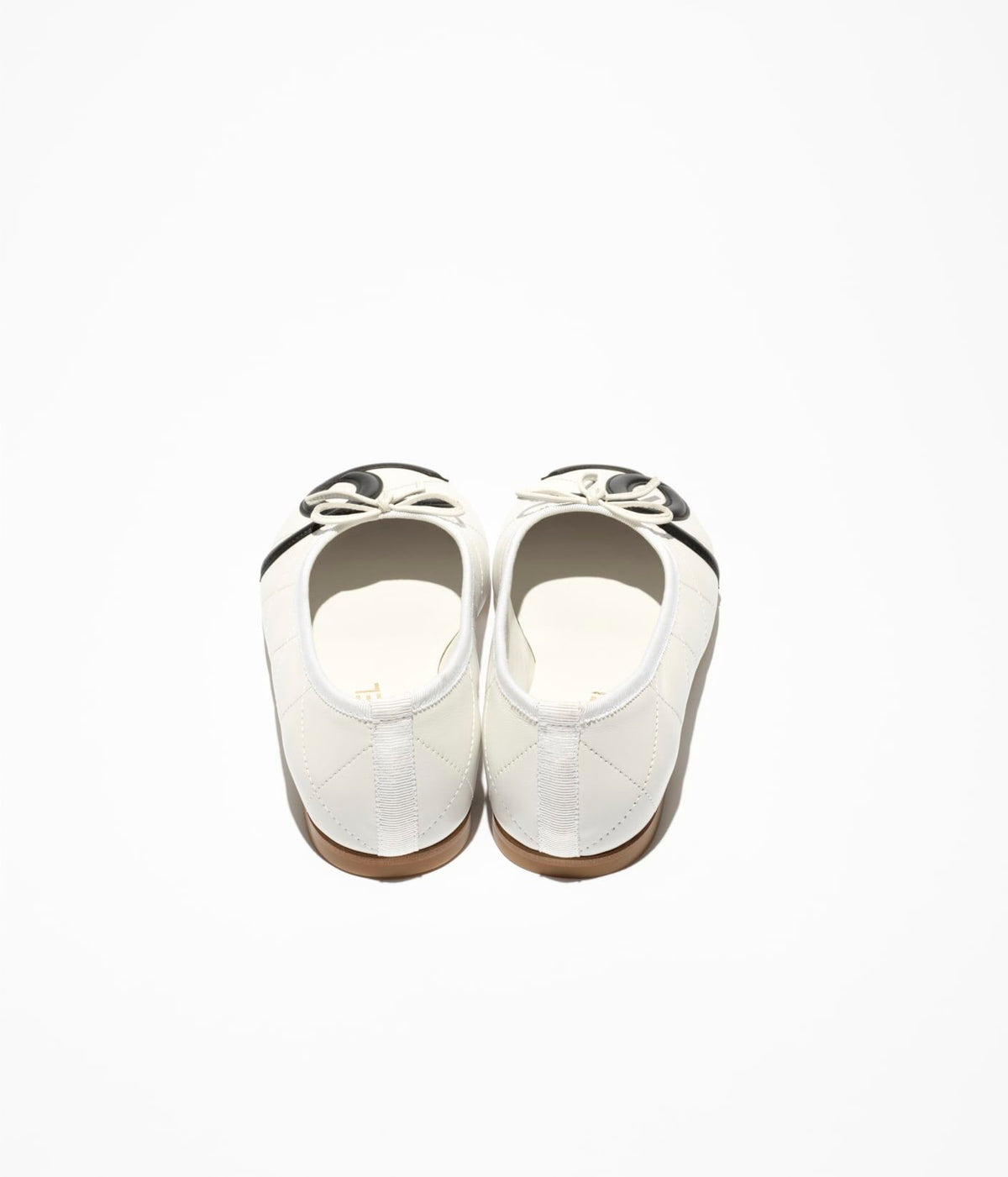 Winniemodo,Winniemodony,Chanel G47163,Chanel ballerina flats,Chanel ballerina sale,Chanel ballerina white,Chanel flats,Chanel
