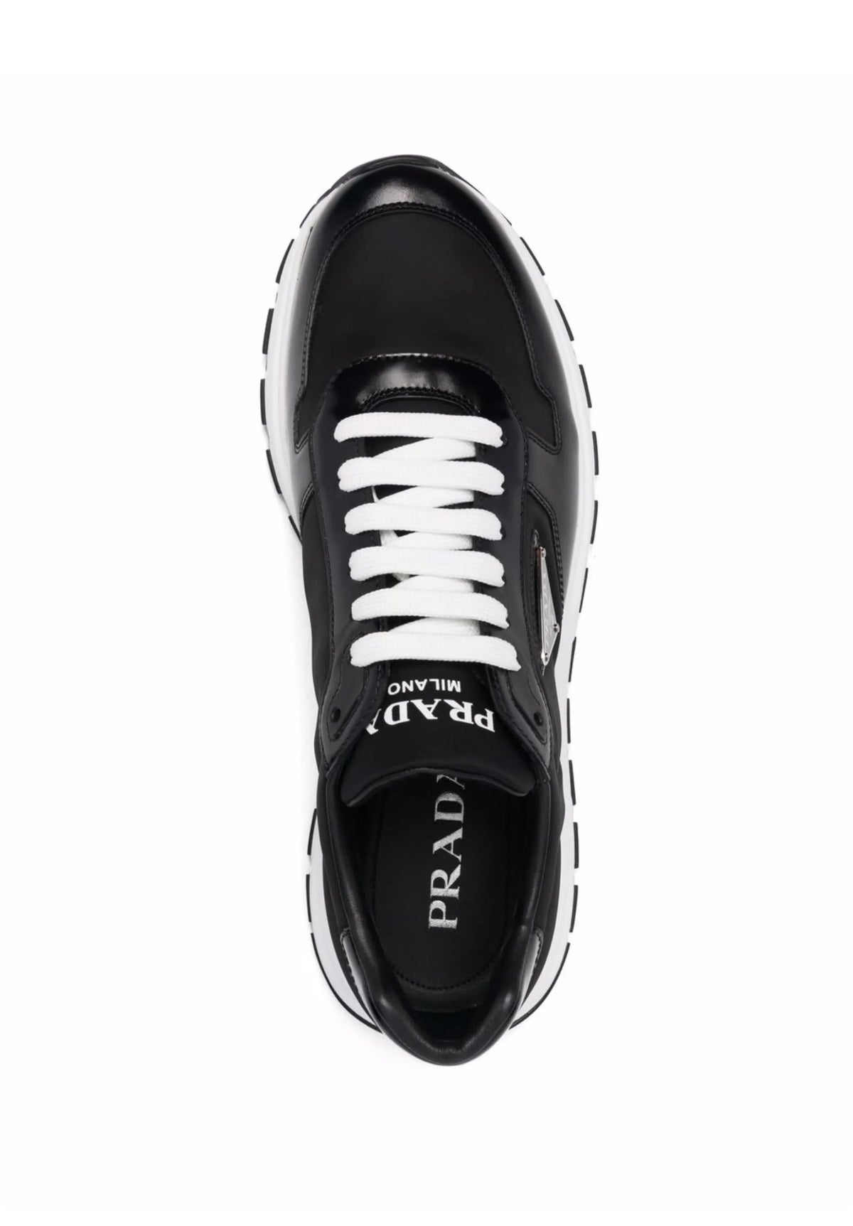 Winniemodo,Winniemodony,Prada 2EE369,Prada re-nylon triangle logo sneakers,Prada re-nylon sneaker,Prada sneaker sale,Prada sn