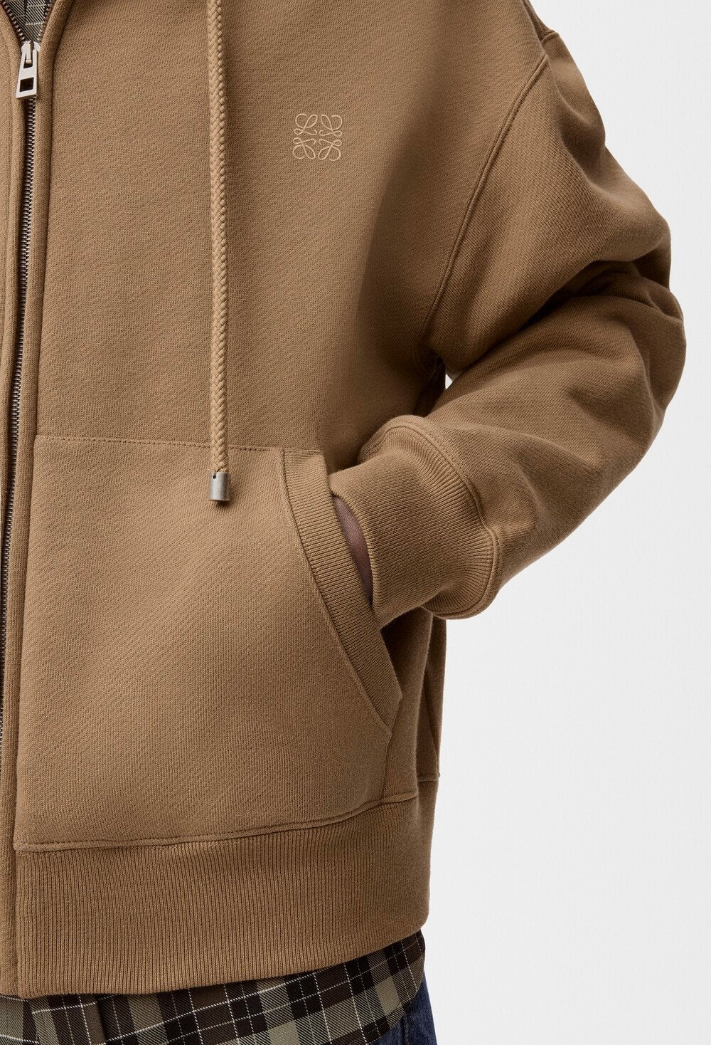 Winniemodo,Winnie modo,Loewe H526Y25X74,Loewe zip up hoodie,Loewe zip up jacket,Loewe zip up jacket,Loewe jacket sale,Loewe z