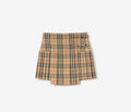 Winniemodo,Winniemodony,Burberry 80258321,Burberry check mini kilt,Burberry check mini skirt,Burberry mini kilt,Burberry skir