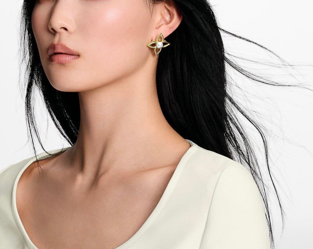 Winniemodo,Winniemodony,Louis Vuitton M03531,Louis Vuitton studs earrings,Louis Vuitton flower earrings,LV  earrings,LV studs