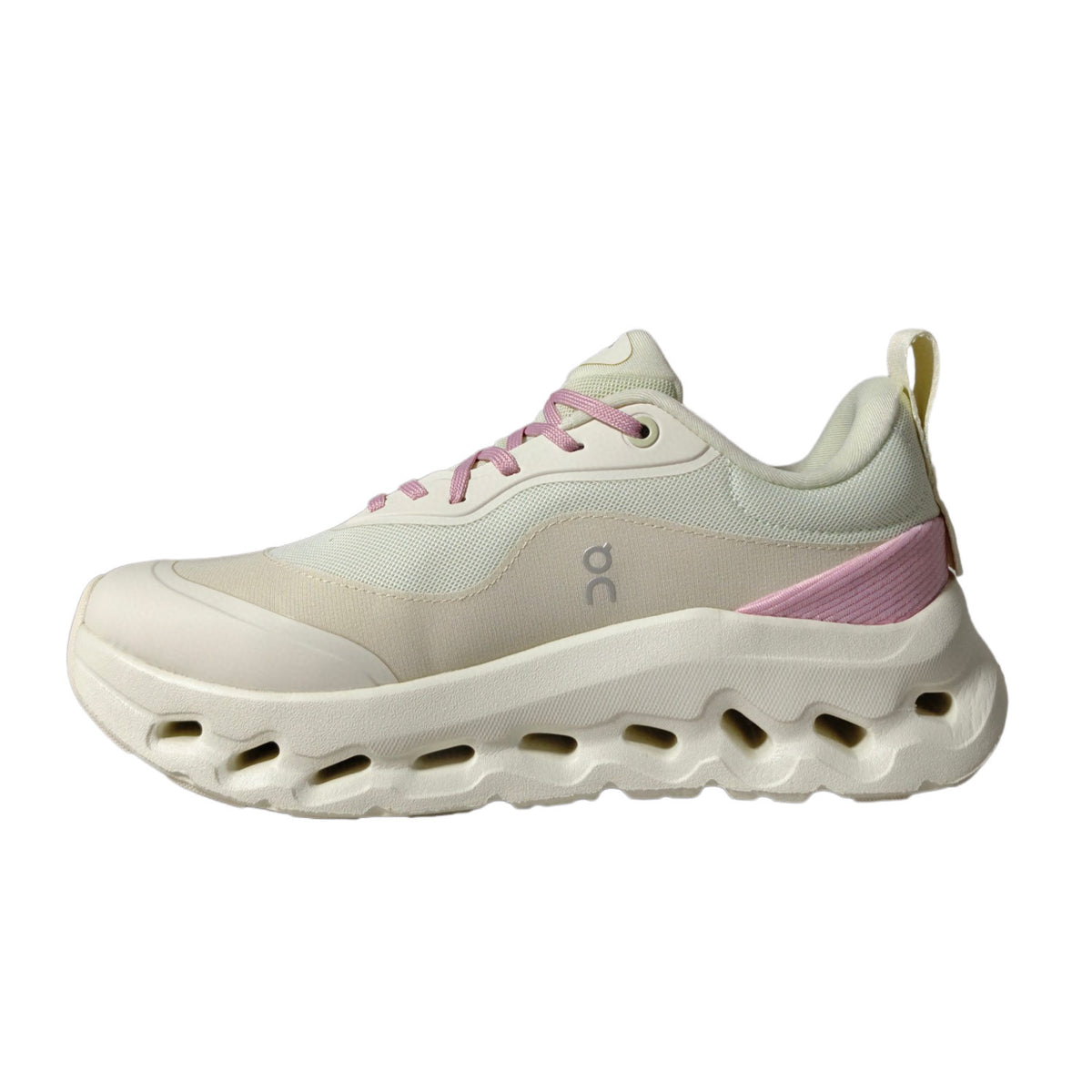 Loewe Cloudtilt 2 sneaker,Loewe x on cloudtilt white pink,Loewe cloudtilt 2,Cloudtilt 2 x Loewe sneaker,Loewe cloudtilt sneak