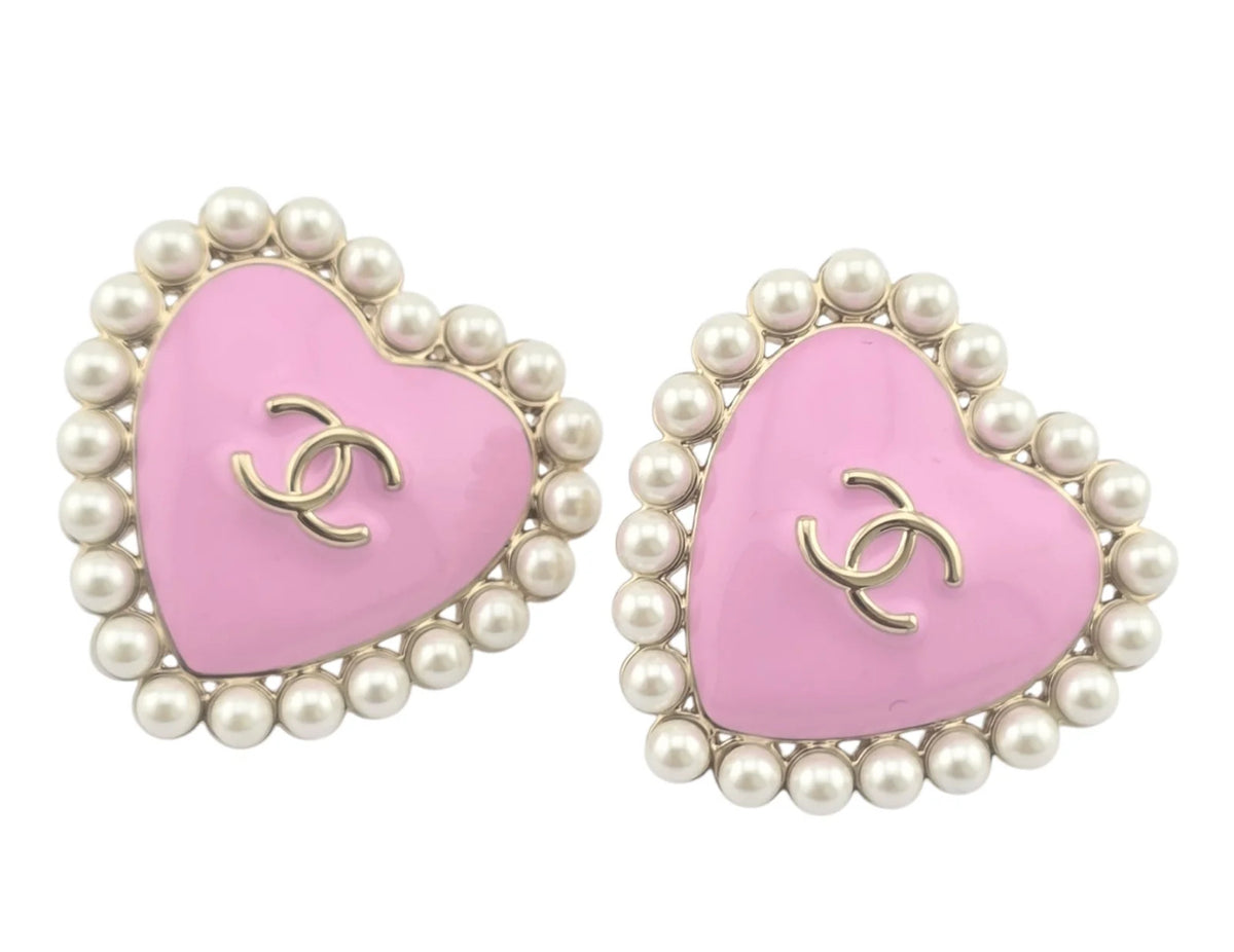 Winniemodo,Winnie modo,Chanel studs earrings,Chanel earrings,Chanel earrings sale,Chanel earrings heart,Chanel earrings pink,