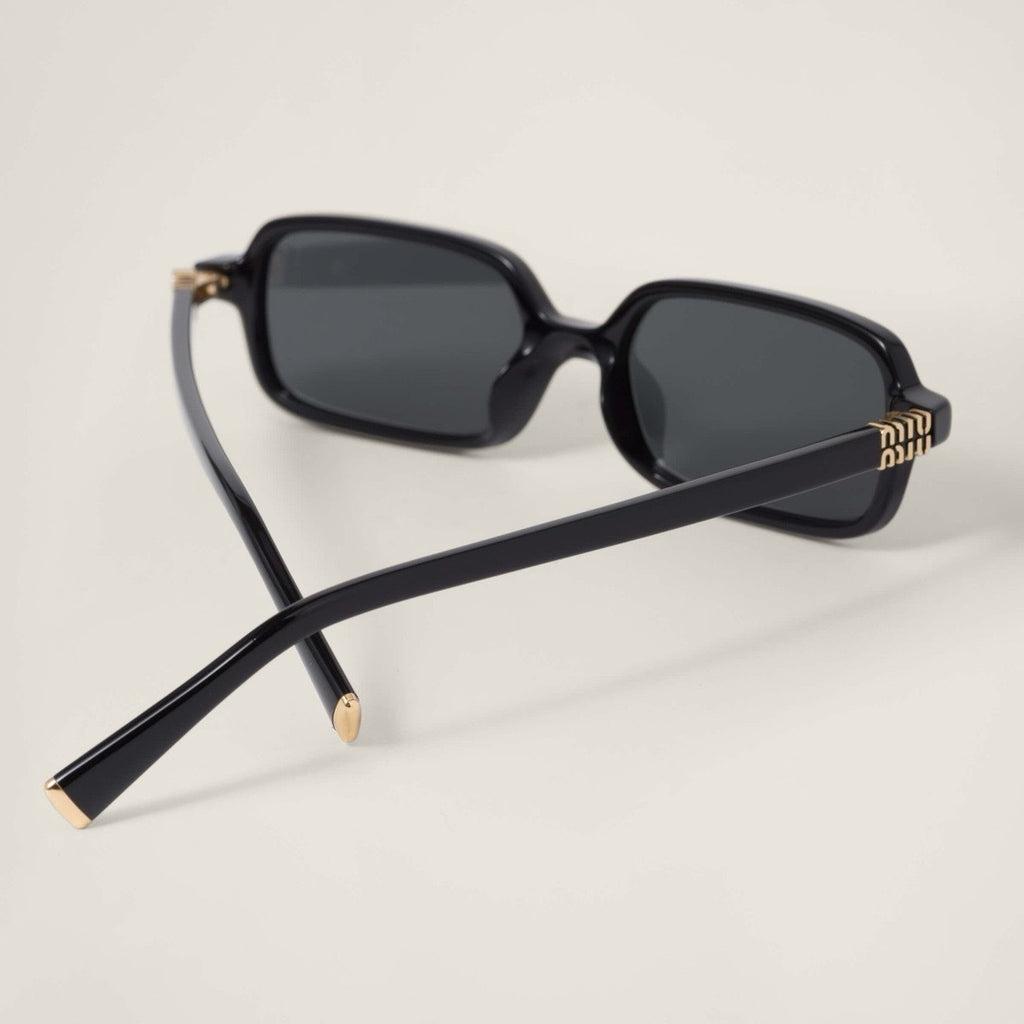 MIU MIU SMU11Z,Miu Miu Regard sunglasses,MIU MIU black sunglasses,MIU MIU womens sunglasses,MIU MIU sunglasses on sale,MIU MI