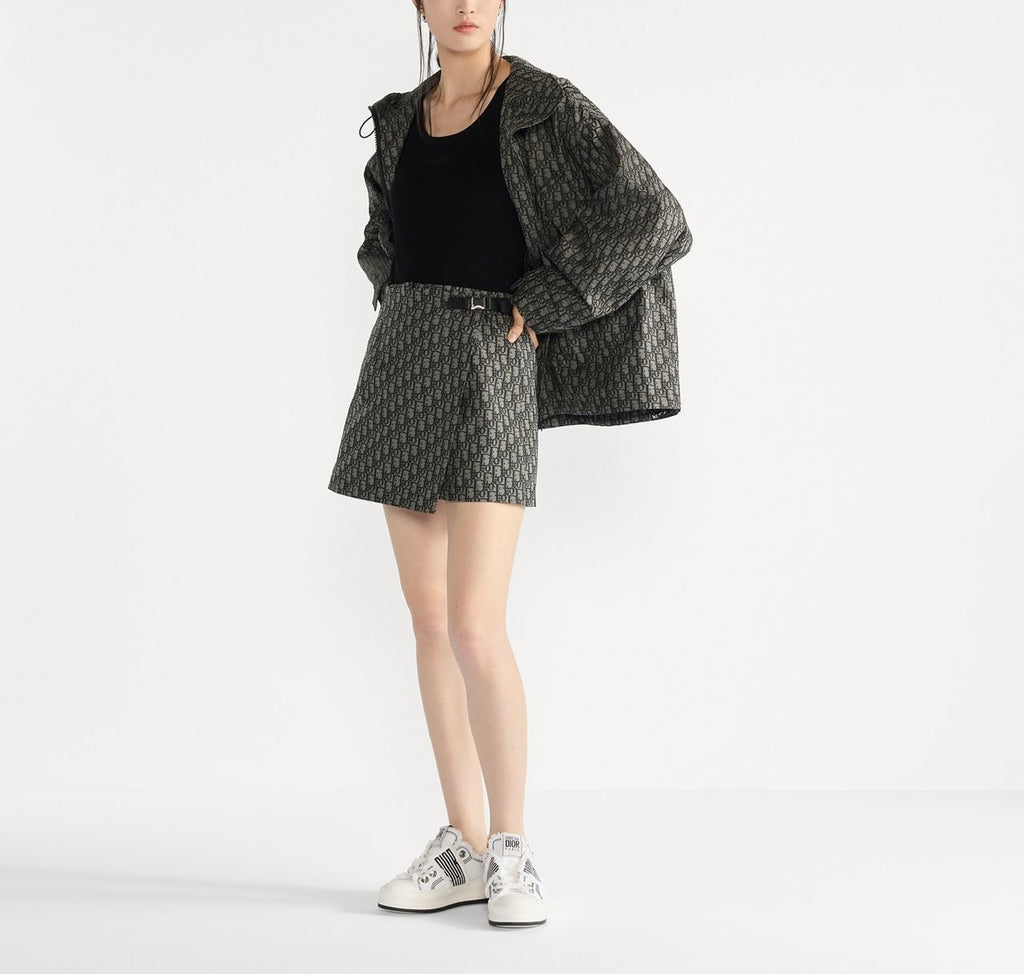 Winniemodo,Winniemdony,Dior 547P15A2530,Dior oblique skout,Dior shorts monogram,Dior skirt sale,Dior skout sale,Dior skout mo