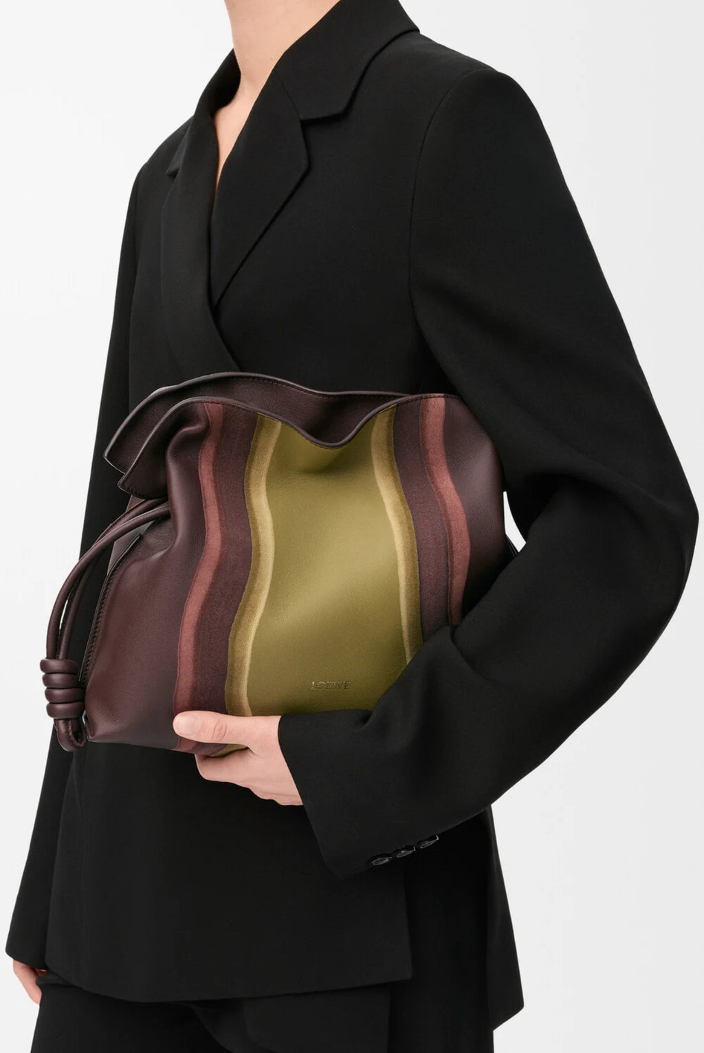 Winniemodo,Winnie modo,Loewe A411FC1XCX,Loewe bag,Loewe bag sale,Loewe flamenco bag,Loewe flamenco medium,Loewe flamenco medi